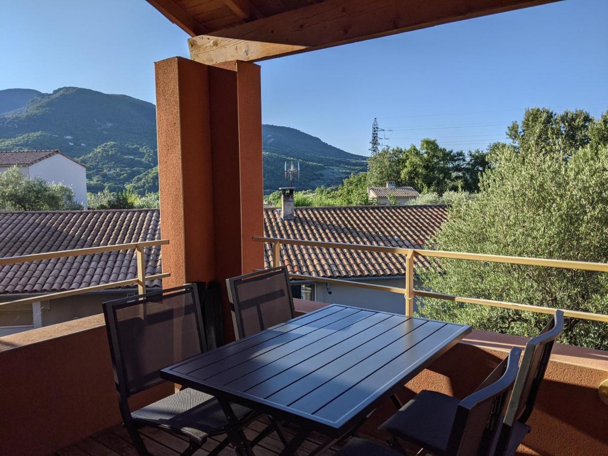 Maisonnette Dans Domaine Avec Piscine A Nyons, Pays Des Olives Eksteriør billede